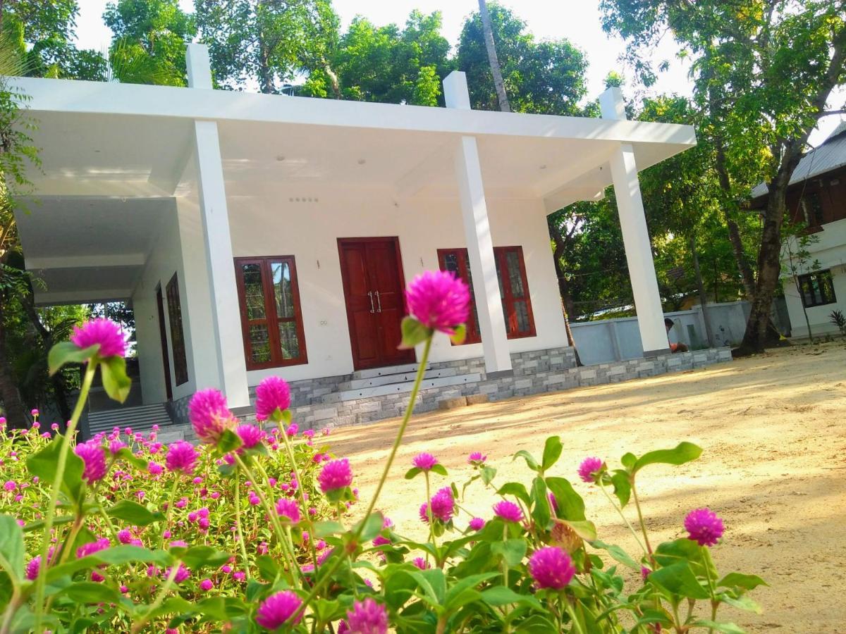 Coconut Garden Appartement Cherai Beach Buitenkant foto